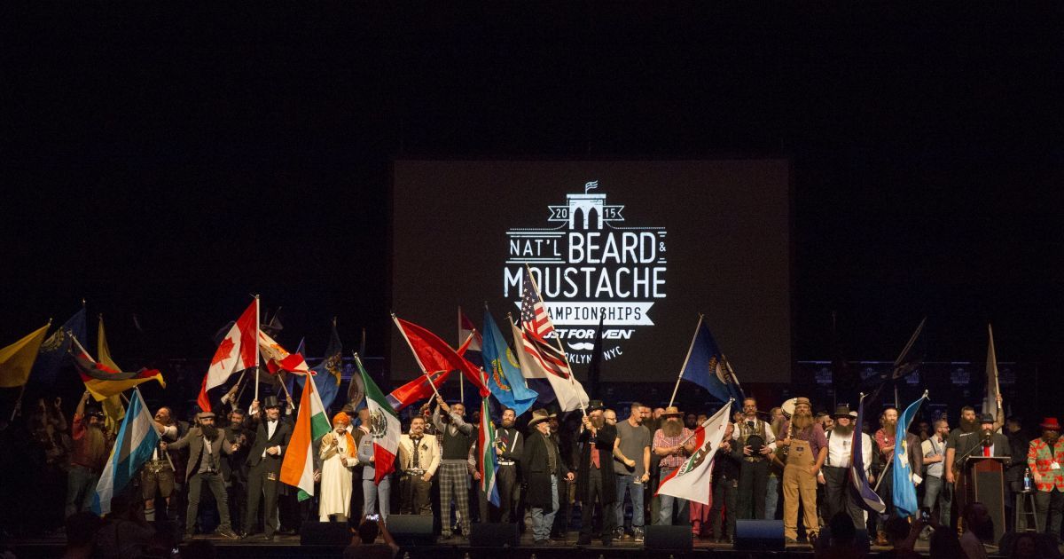 Сотні чоловіків змагалися за звання людини, яка має найкраще волосся на обличчі. / © Reuters