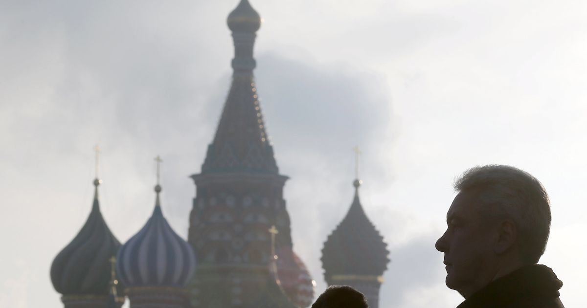 Во время "красного" парада в Москве / © Reuters