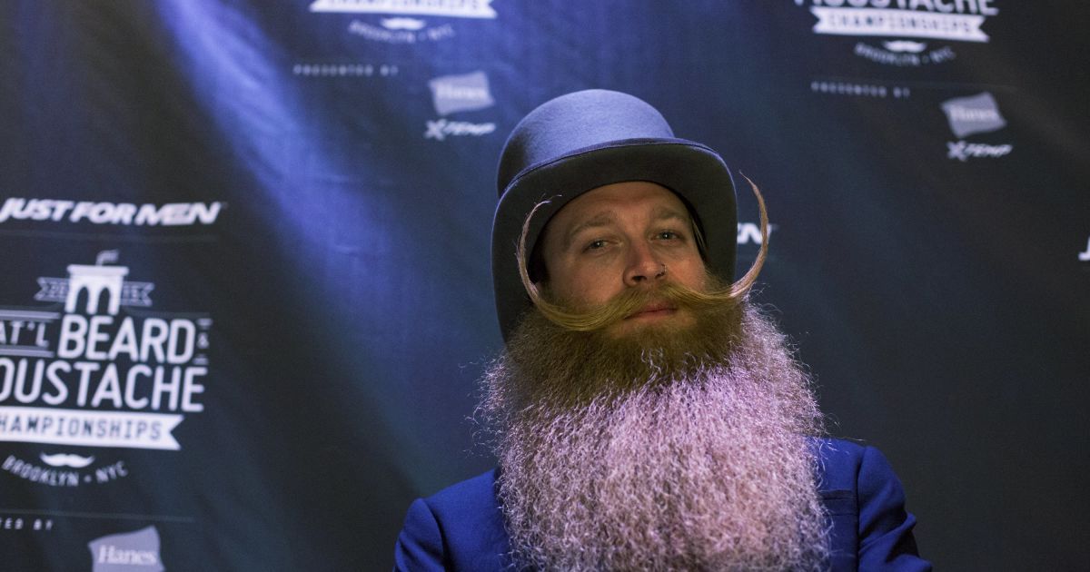 Сотні чоловіків змагалися за звання людини, яка має найкраще волосся на обличчі. / © Reuters