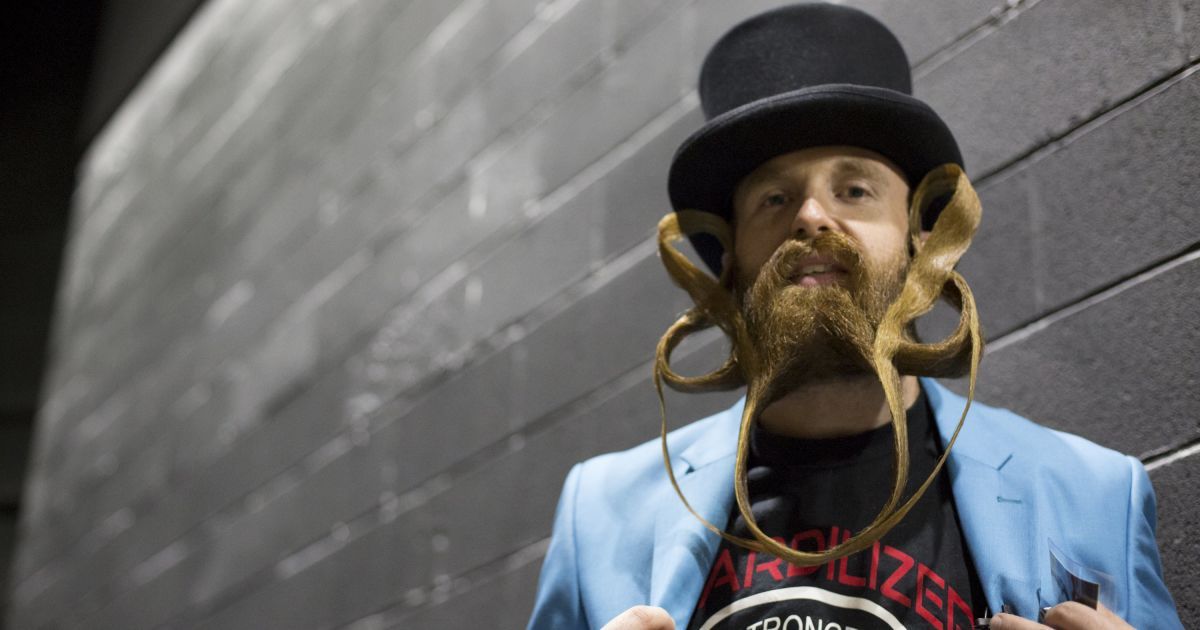 Сотні чоловіків змагалися за звання людини, яка має найкраще волосся на обличчі. / © Reuters