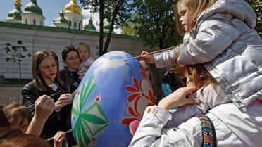 6-й Всеукраїнський фестиваль писанок на Софійській площі в Києві, 23 квітня 2016 р_4 / © УНІАН