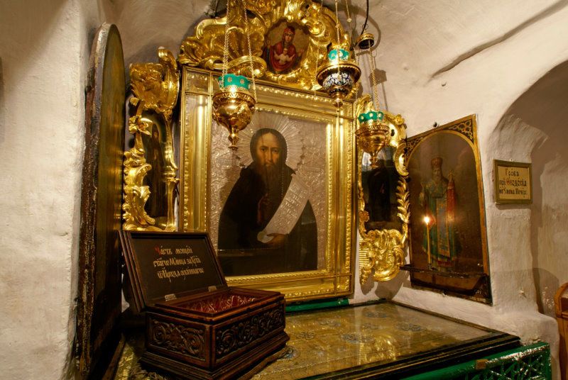 27 серпня - перенесення мощей преподобного Теодосія Печерського / © commons.wikimedia.org