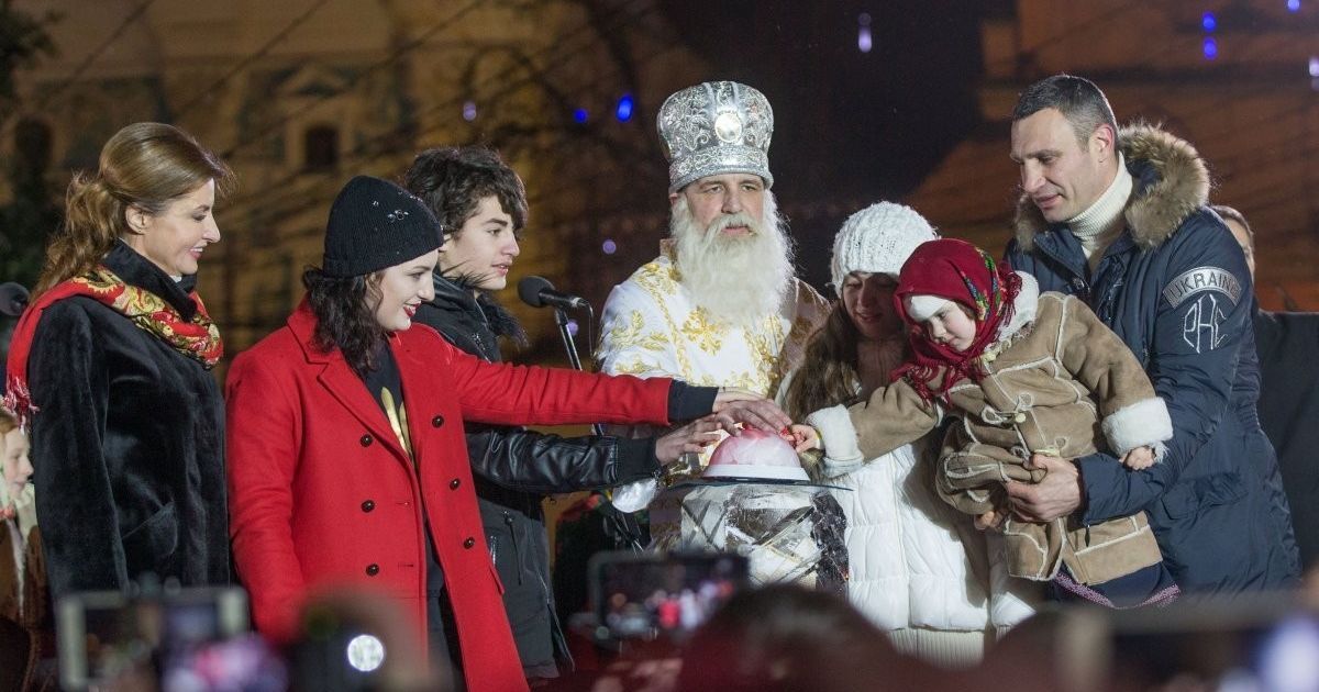 новорічна ялинка на Софійській площі в Києві_5 / © УНИАН