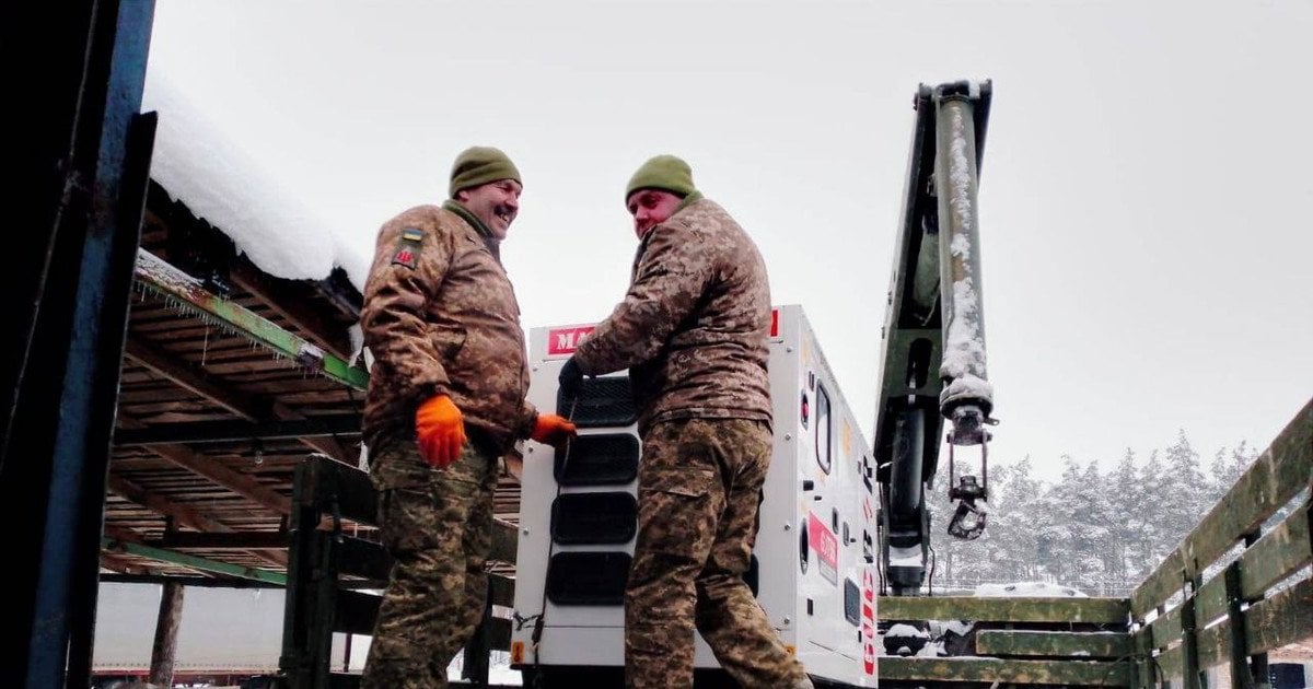 "Сталевий фронт" Ахметова передав 157-й ОМБр техніку та обладнання на мільйони гривень