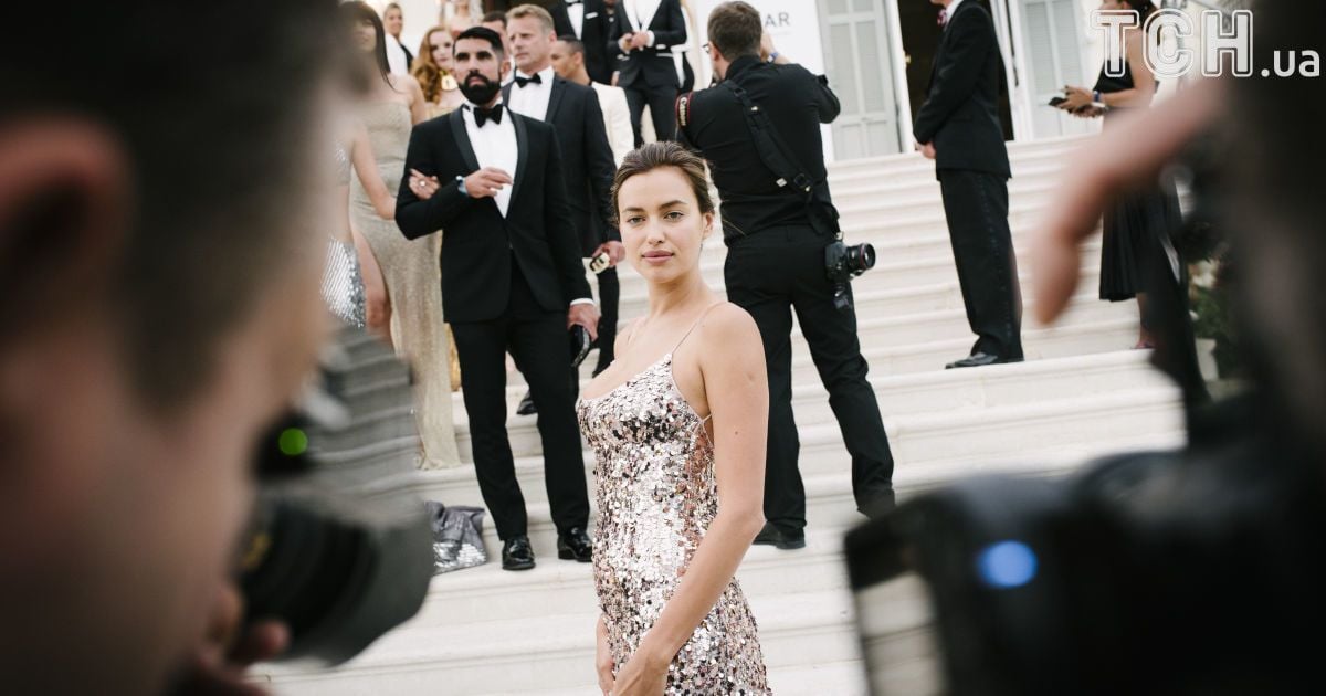 Молода мама Шейк продемонструвала тіло в мереживному спідньому