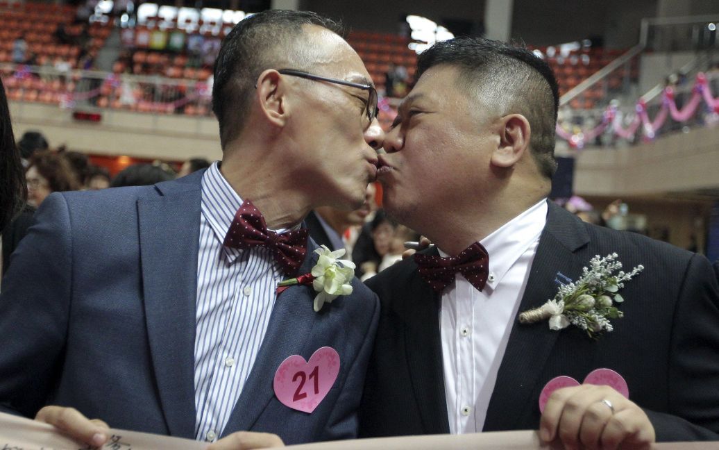 Впервые за 40 лет существования праздника на нем были представлены гомосексуальные союзы. / © Reuters
