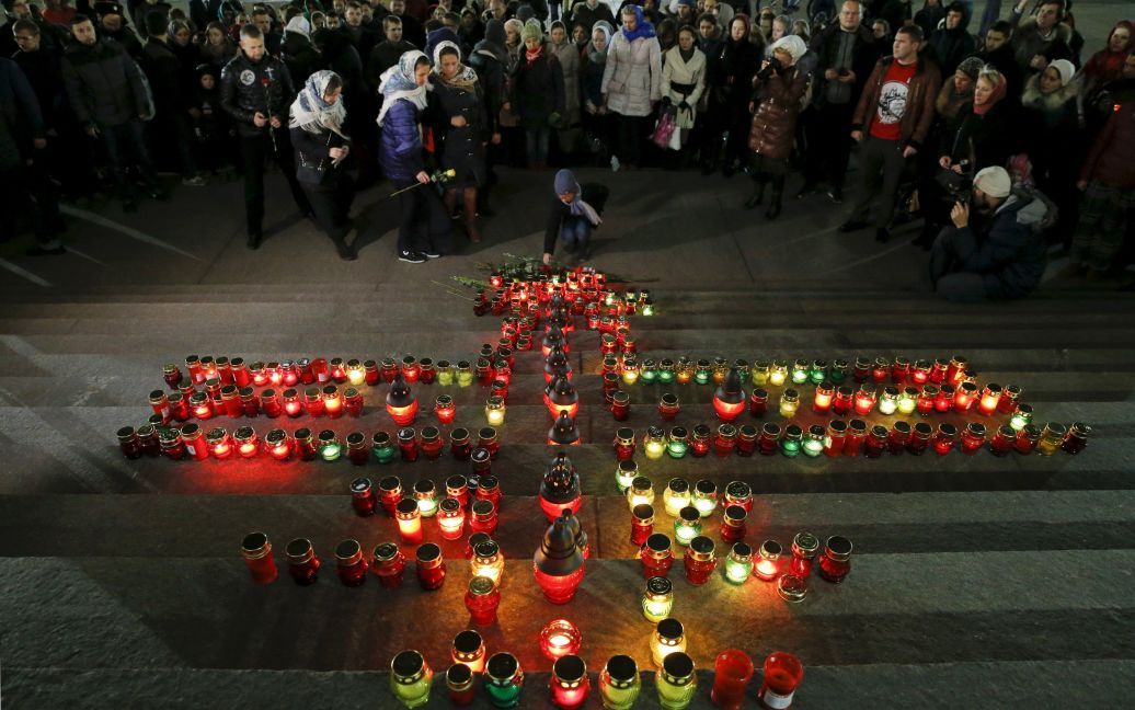 Вшанування жертв Airbus A321 у Москві. / © Reuters