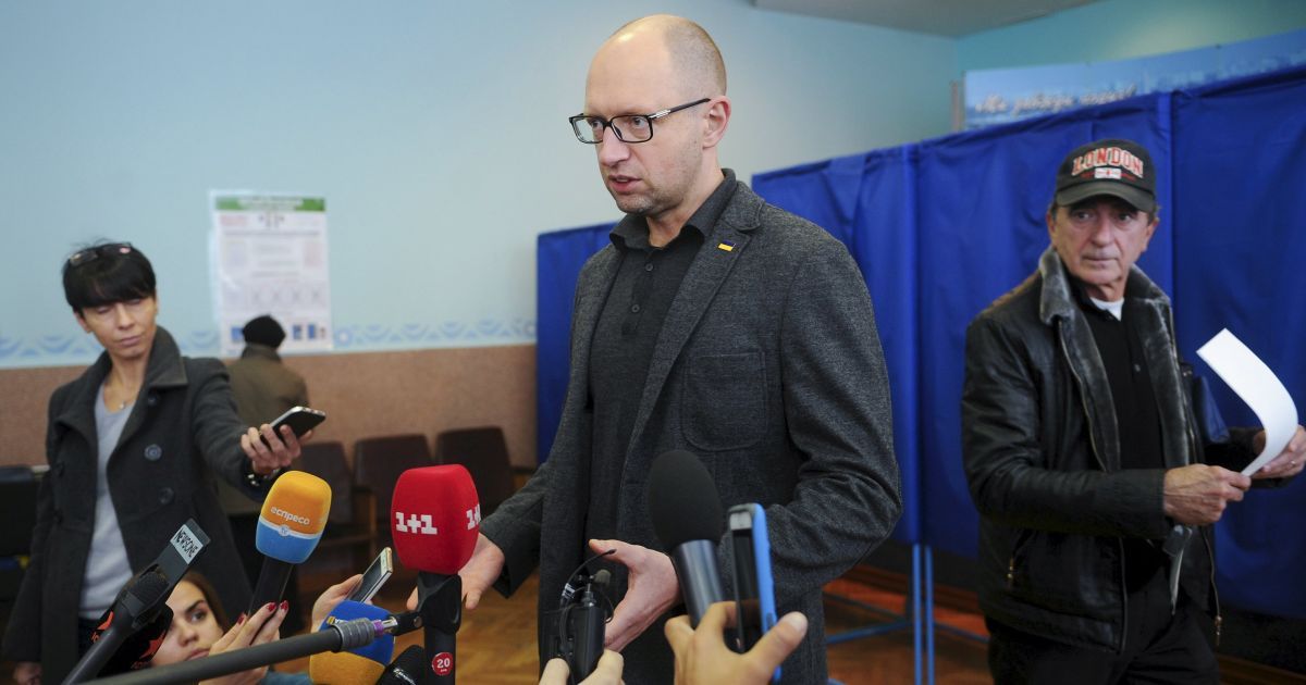 Яценюк назвал главную проблему местных выборов в Украине