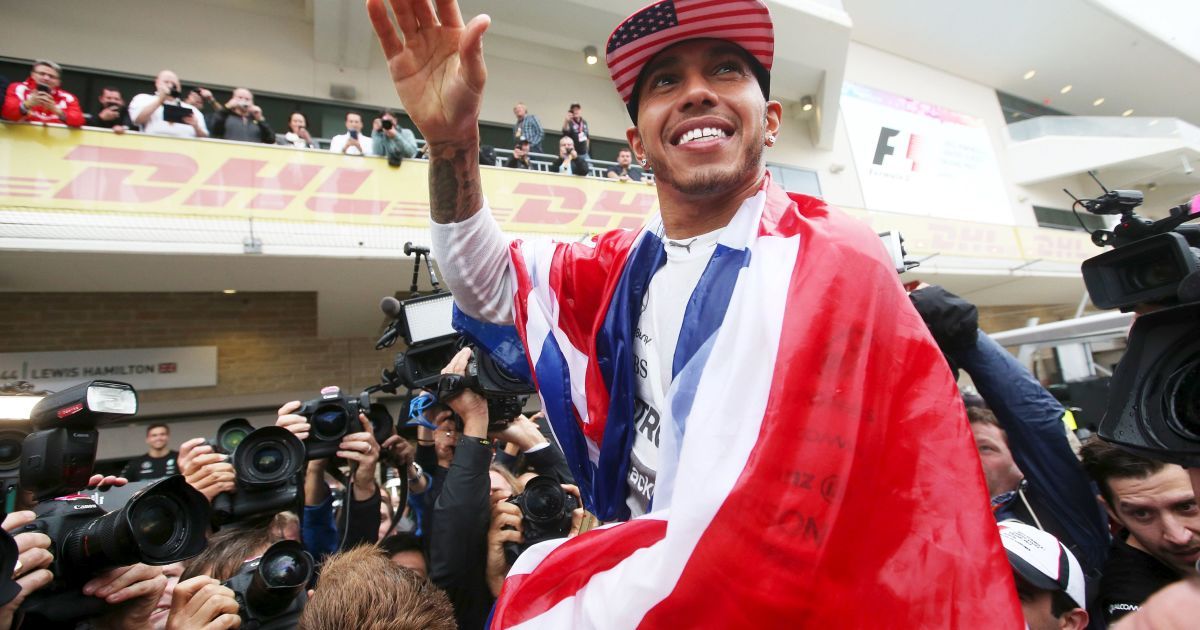 Льюїс Хемілтон - триразовий чемпіон світу у Формулі-1.