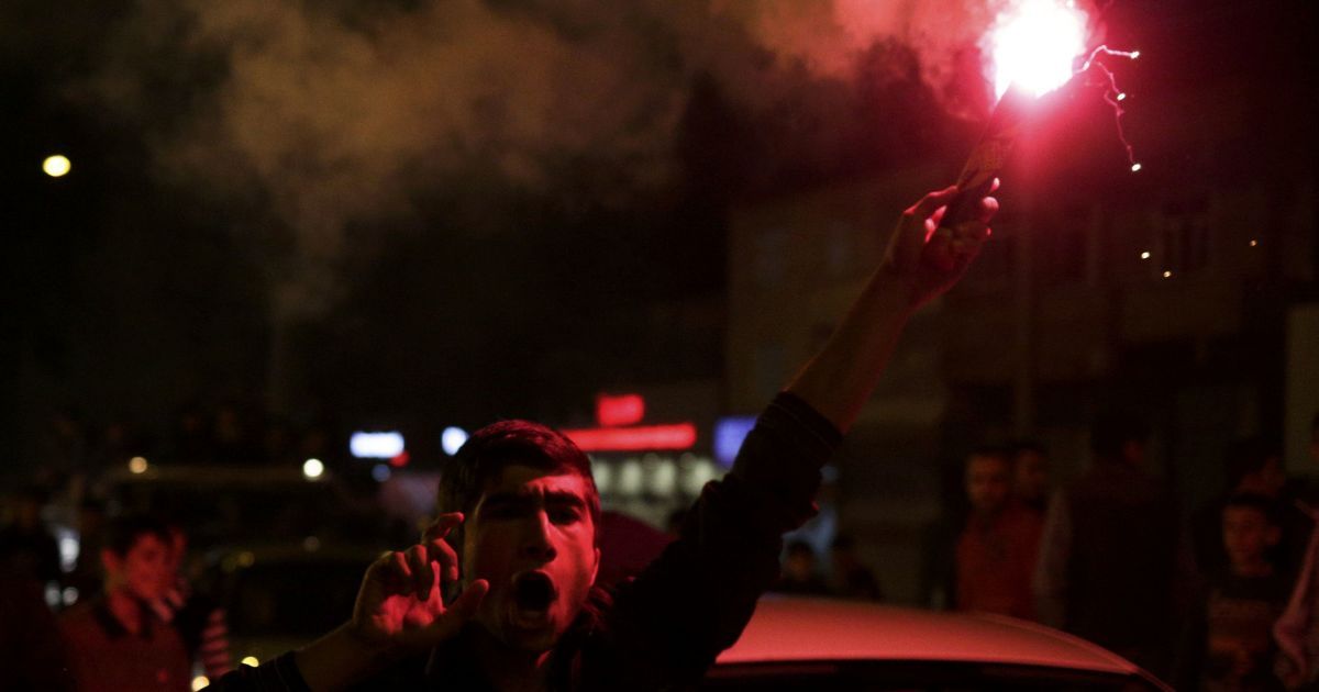 В Диярбакыре прошли столкновения между манифестантами и полицией. / © Reuters