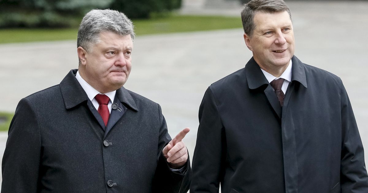 Порошенко встречается с Вейонисом