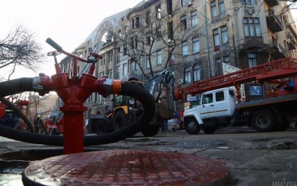 В Киеве загорелся люк теплотрассы: в огне погибли трое человек