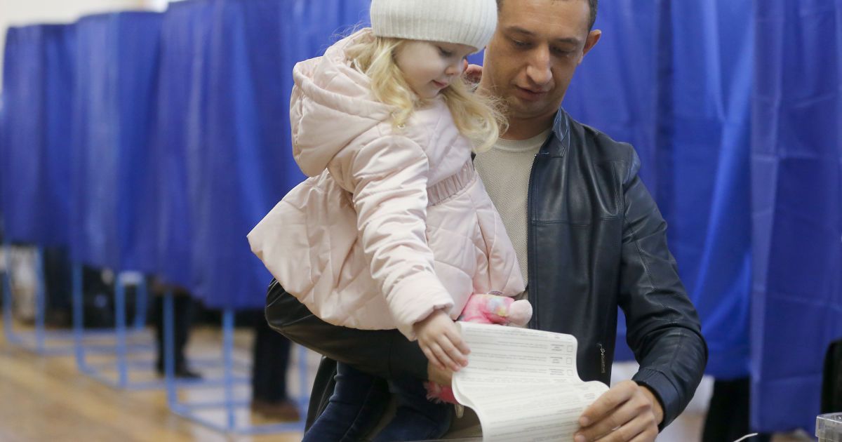 вибори, українці голосують_19 / © Associated Press