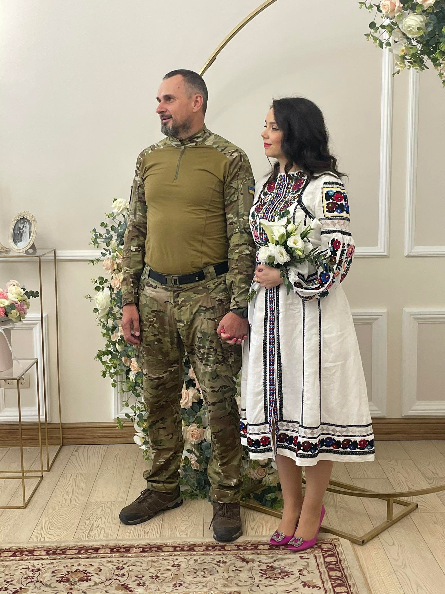 Олег Сенцов з дружиною / © Севгіль Мусаєва / Facebook