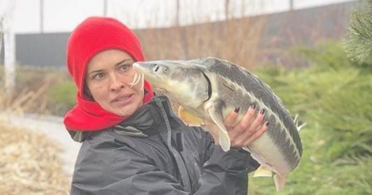 Даша Астаф’єва показала, як рибачила з чоловіком Олени Шоптенко
