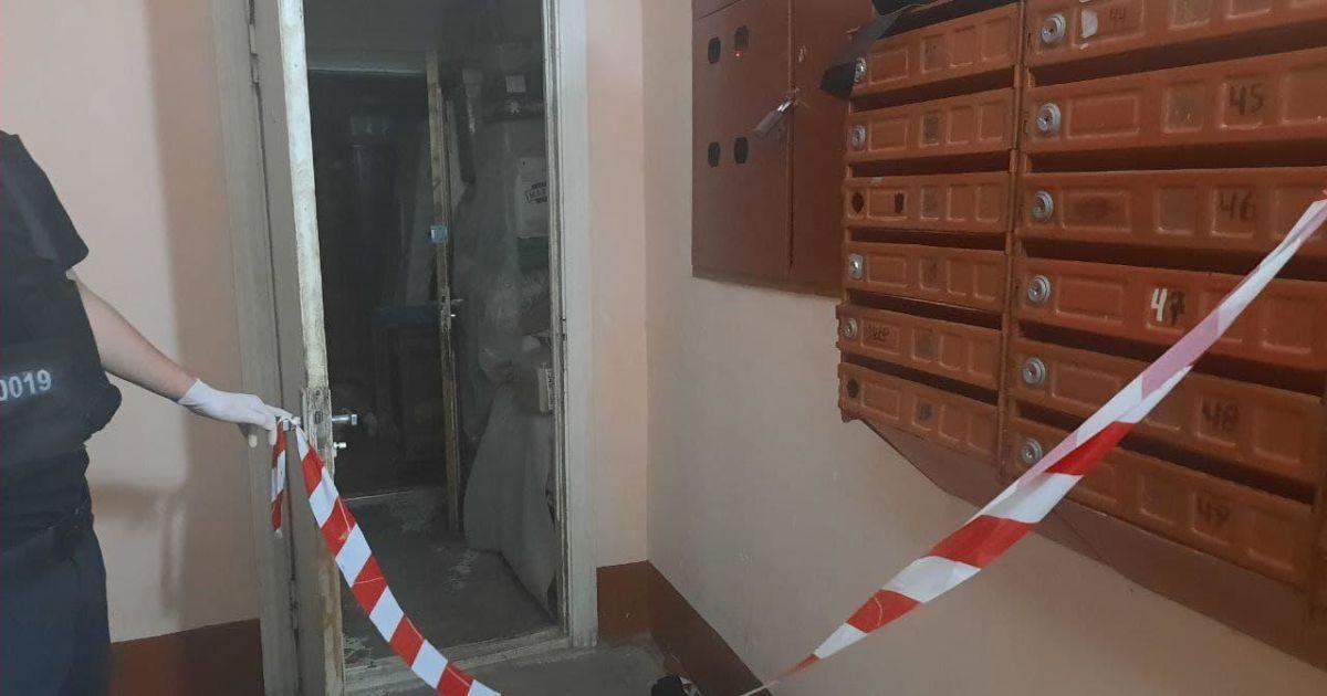 Подвійне вбивство: у Луцьку чоловік зарубав жінку та доньку
