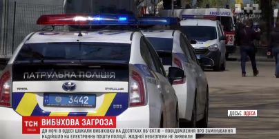 Повідомлення про мінування: до ночі в Одесі шукали вибухівку на десятках об'єктів