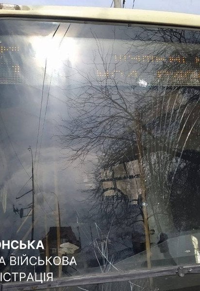 Российские войска атаковали гражданский транспорт в Херсоне