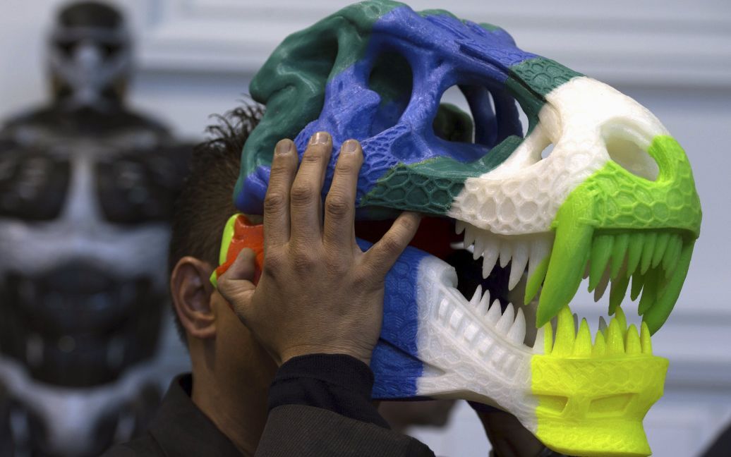 3D-распечатанный череп Т-Rex во время шоу 3D-печати в Брюсселе, Бельгия. / © Reuters