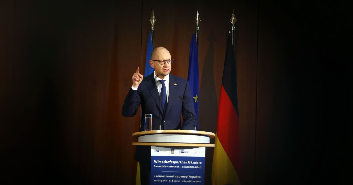 Яценюк побачив стабілізацію ситуації в економіці