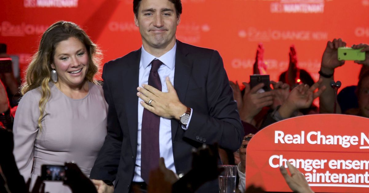 Новый премьер поддерживает Украину / © Reuters