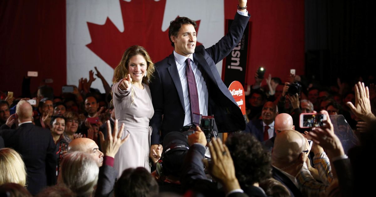 Новый премьер поддерживает Украину / © Reuters