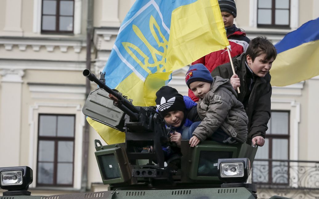 "Марш героев" собрал тысячи украинцев / © Reuters