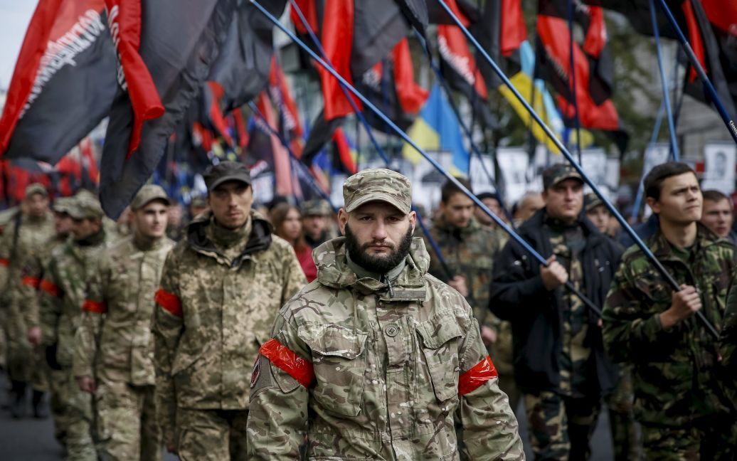 "Марш героев" собрал тысячи украинцев / © Reuters