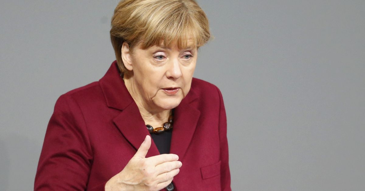 Меркель сподівається на політичне врегулювання ситуації на Донбасі