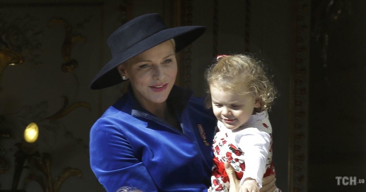 Княгиня Шарлин с детьми