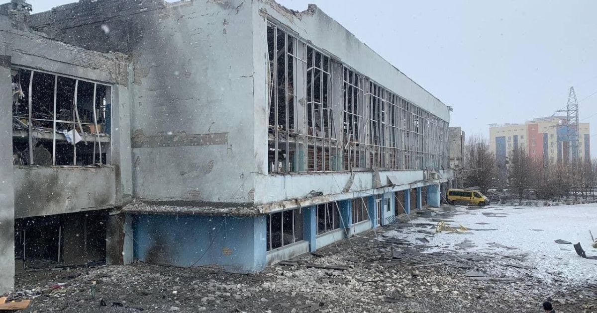 Російські окупанти знищили спорткомплекс Харківського університету ім. Каразіна (фото)