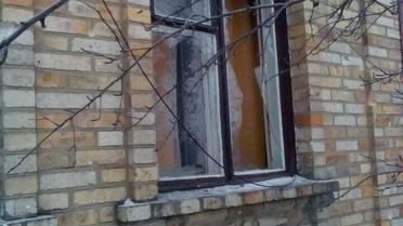 Нещадний обстріл бойовиками Красногорівки_2 / © Facebook/Олег Ливанчук