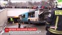 Один из выходов из метро в Москве протаранил пассажирский автобус, есть погибшие