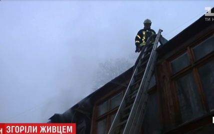 Спасатели озвучили первые версии смертельного пожара в Одессе