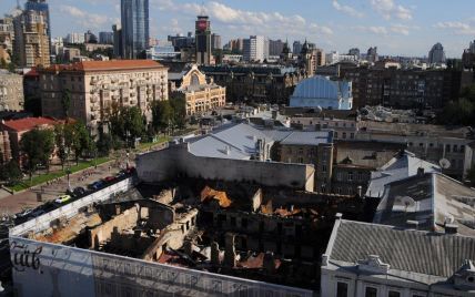 На Хрещатику реставрують будівлю Центрального гастронома