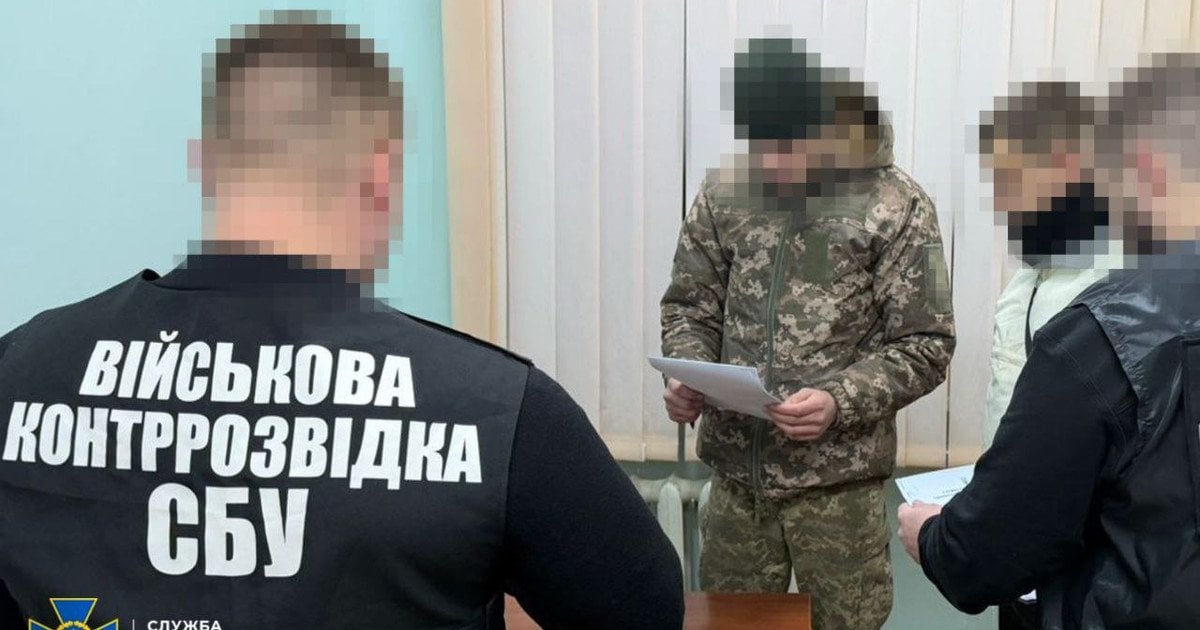 Затримання військового, який «зливав» ворогу локації ППО біля українських аеродромів