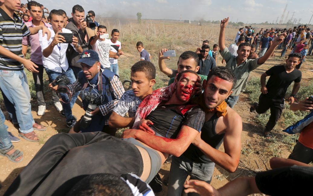 В результате столкновений погибли 6 человек, 70 были ранены. / © Reuters