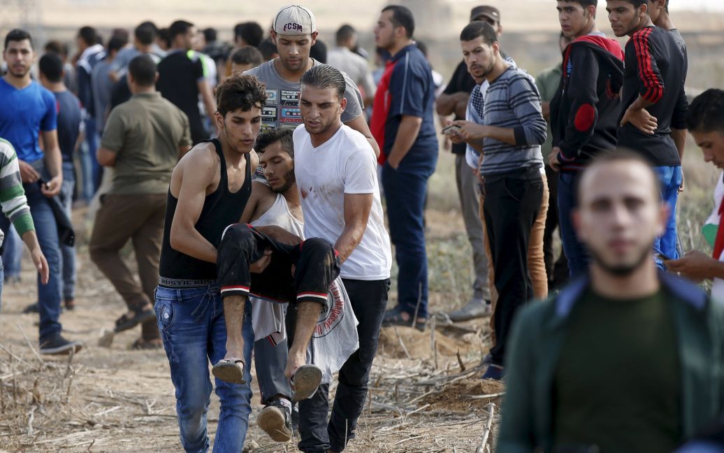 В результате столкновений погибли 6 человек, 70 были ранены. / © Reuters