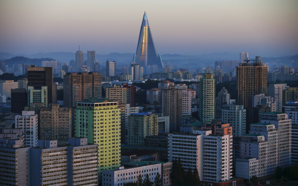 105-этажный отель Ryugyong, самое высокое здание в Северной Корее. КНДР готовится к празднованию 70-й годовщины со дня основания правящей Трудовой партии Кореи. / © Reuters