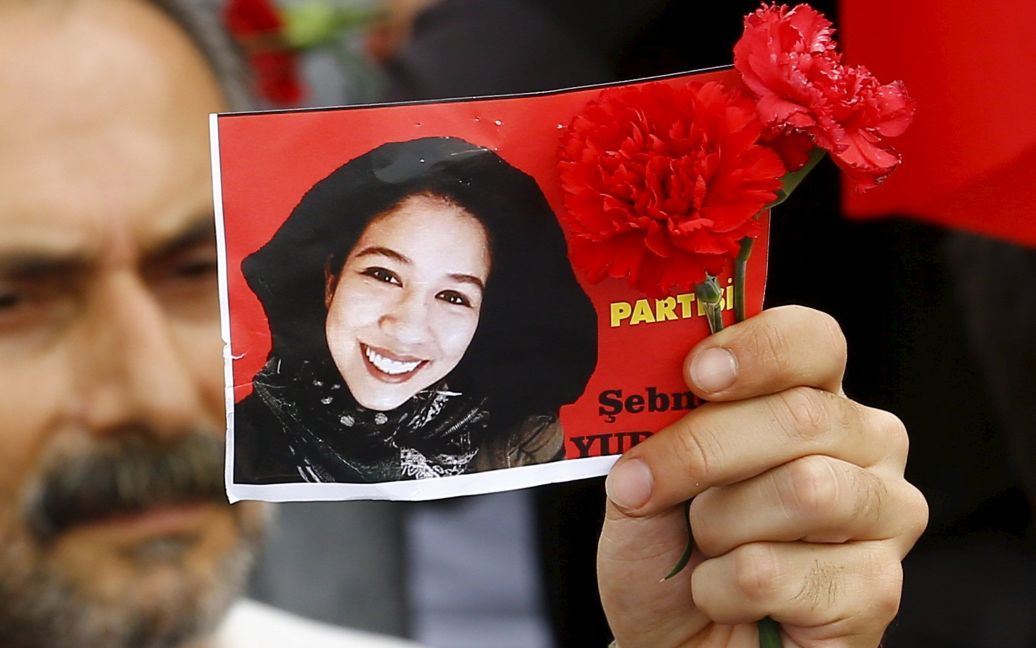 В Анкаре вспоминают жертв теракта. / © Reuters
