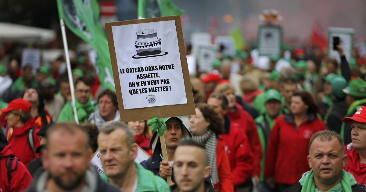 100 тысяч митингующих протестуют против реформ / © Reuters