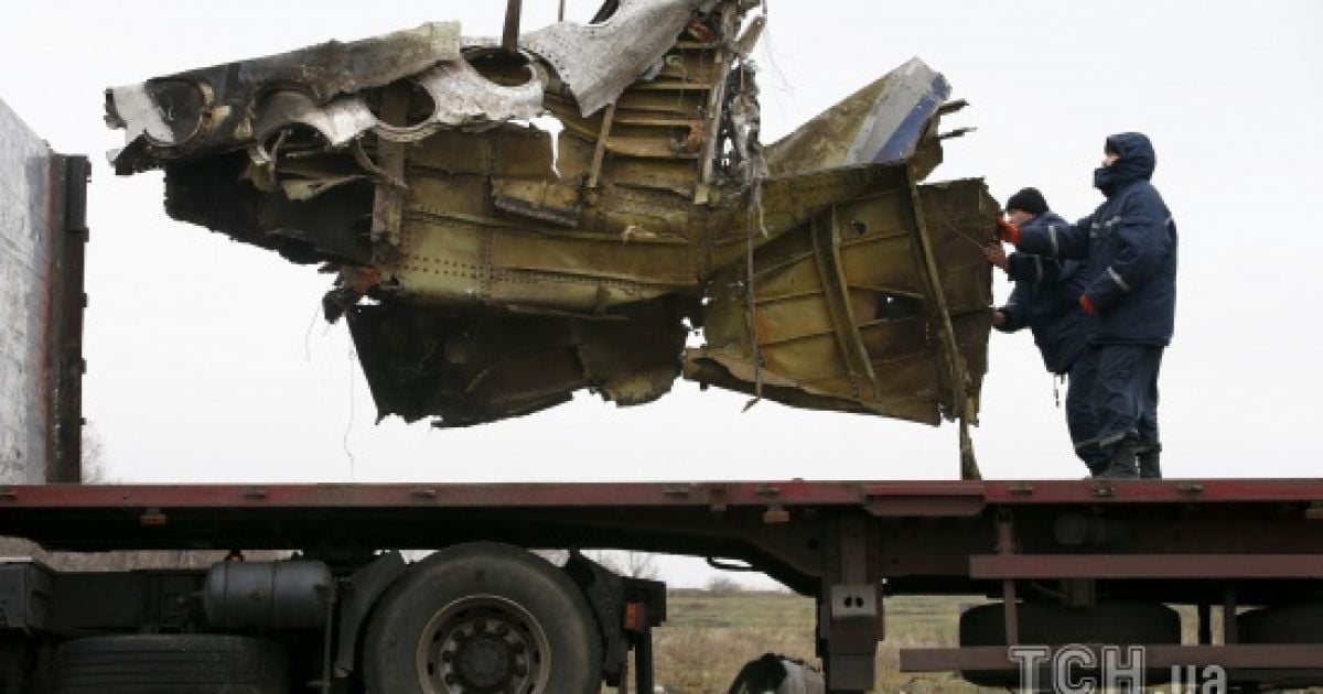 Родственникам жертв крушения Boeing 777 уже рассказали о причине катастрофы