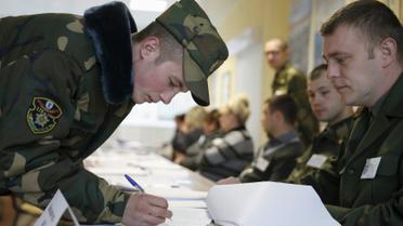 Более 80% белорусов проголосовали за Лукашенко. / © Reuters