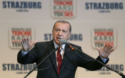 Президент Туреччини екстрено збирає раду безпеки
