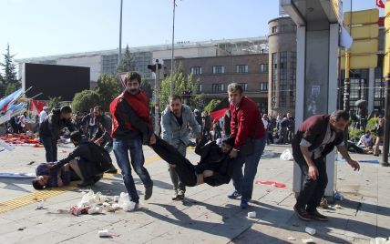 В Турции назвали подозреваемых в кровавом теракте в Анкаре