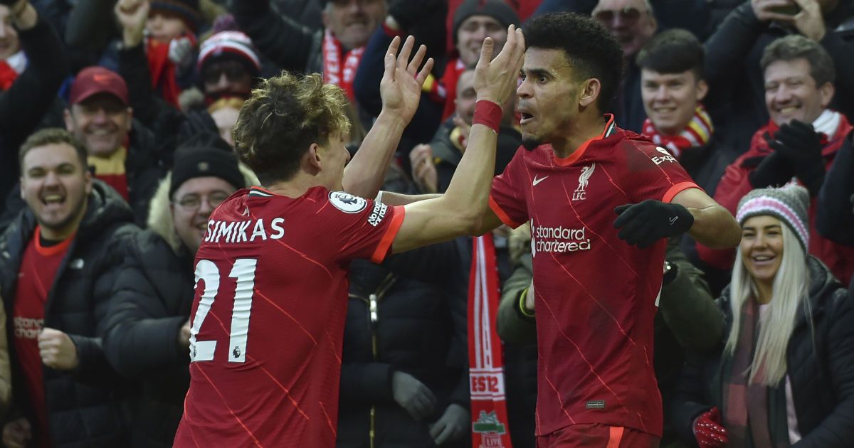 Возрождение интриги в АПЛ: "Ливерпуль" приблизился к лидеру, "Арсенал" и "Челси" победили (видео)