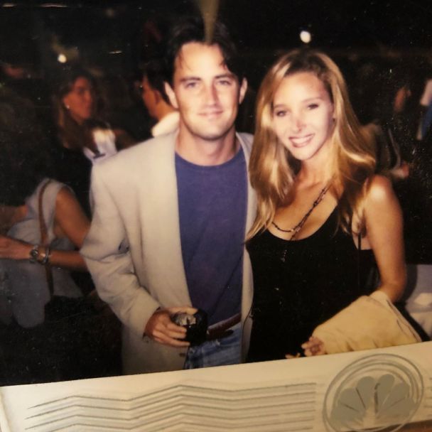  / © instagram.com/lisakudrow