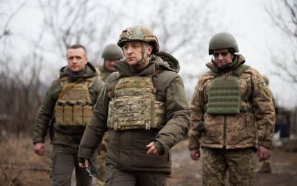 На Донбасі Зеленський побував на передовій у зоні проведення ООС та поспілкувався з військовими