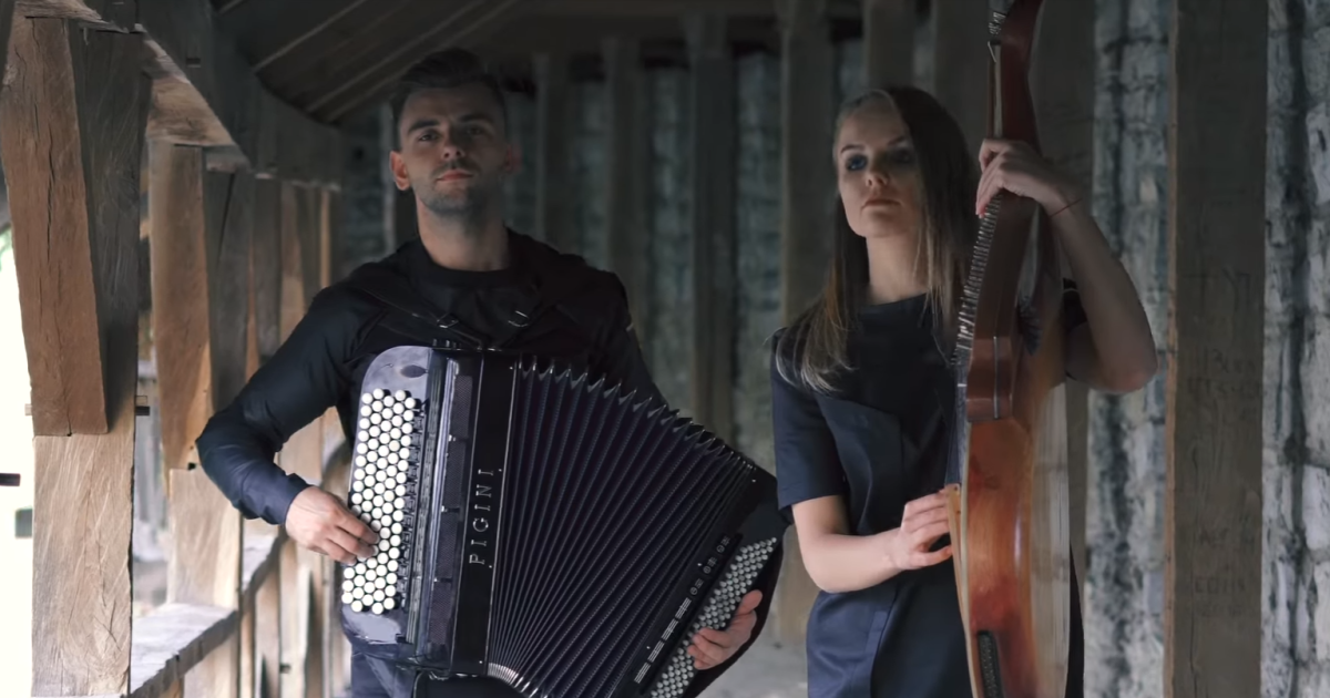 Білі ходоки в лондонському метро та битва на світових мечах під вигуки актора Оуена Вілсона. Тренди Мережі