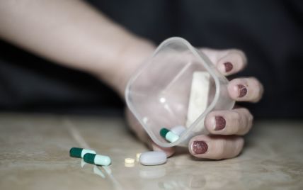 На Львовщине школьница отравилась таблетками, чтобы не ехать в деревню
